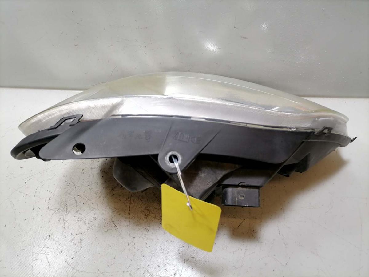 VW Fox original Scheinwerfer vorn links Halogen Bj.2010